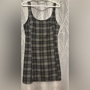 Streetwear Society white and black Sheath Mini Dress Scoop Neck Casual